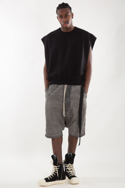 T-Astra Oval D High Neck Tee